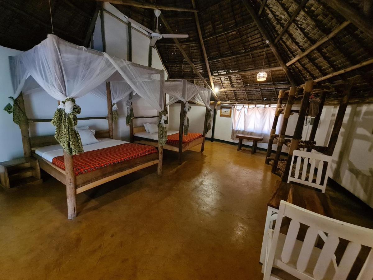 Honey Badger Lodge Moshi Exterior foto