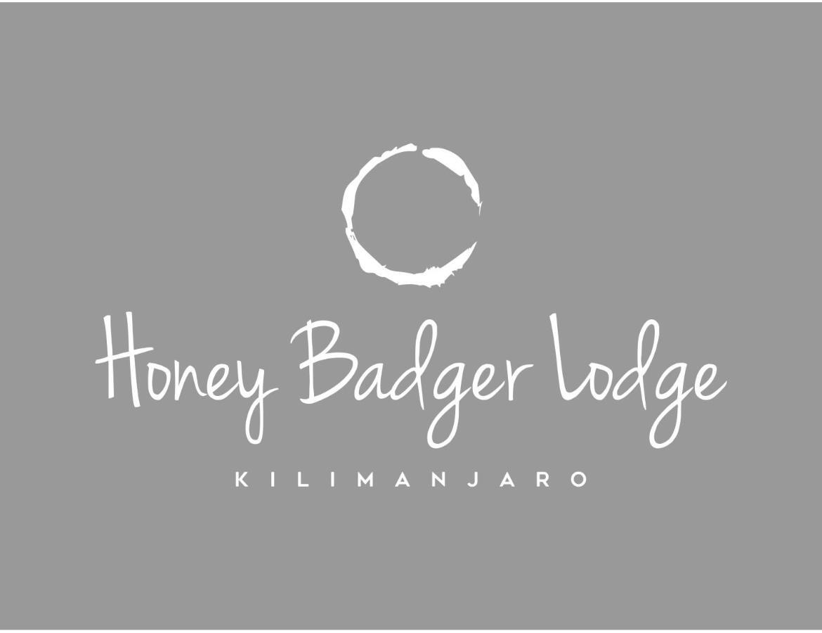Honey Badger Lodge Moshi Exterior foto